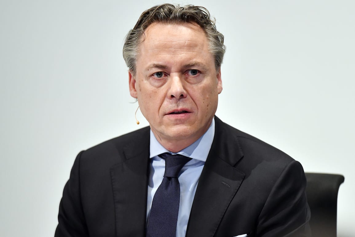 Ralph Hamers, new CEO of Swiss Bank UBS, during a press conference in Zurich, Switzerland, Thursday, February 20, 2020.  Dutchman Ralph Hamers will replace Sergio Ermotti, who is still UBS boss, on November 1, 2020. (KEYSTONE/Walter Bieri)