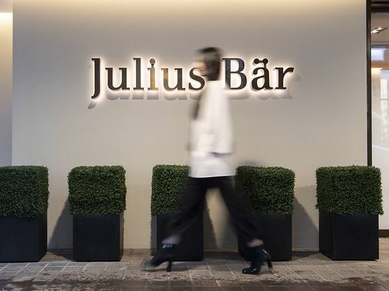 Julius-B-r-erzielt-Vergleich-in-litauischem-Rechtsfall