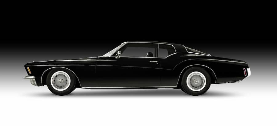 2H1G6X3 Buick Riviera 1972 isolated on white